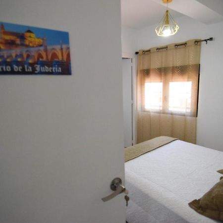 Atico Aguayos Con Parking Gratis Apartment Кордоба Екстериор снимка